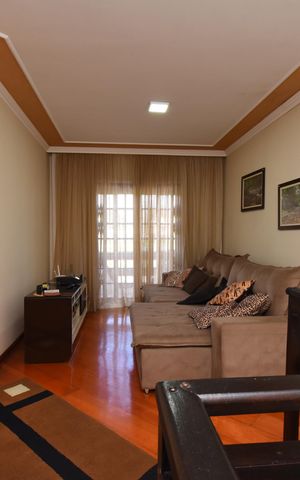 Casa à venda com 202m², 3 quartos e 3 vagasSala 2
