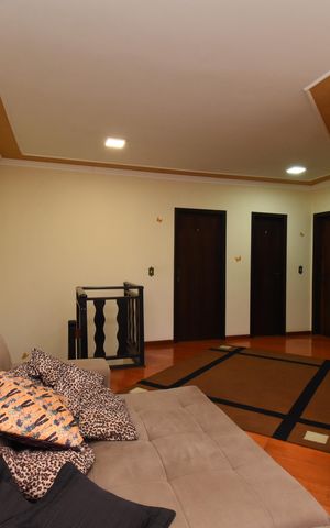Casa à venda com 202m², 3 quartos e 3 vagasSala 2