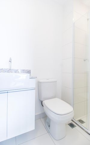 Apartamento para alugar com 56m², 2 quartos e 2 vagas Apartamento para alugar com 56m², 2 quartos e 2 vagasBanheiro 2
