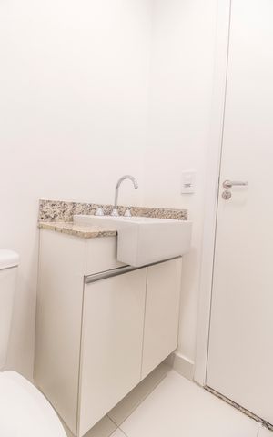 Apartamento para alugar com 55m², 2 quartos e 2 vagas Apartamento para alugar com 55m², 2 quartos e 2 vagasBanheiro da Suíte
