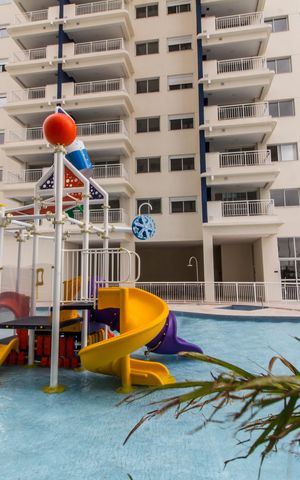 Apartamento para alugar com 55m², 2 quartos e 2 vagas Apartamento para alugar com 55m², 2 quartos e 2 vagasÁrea comum - Playground