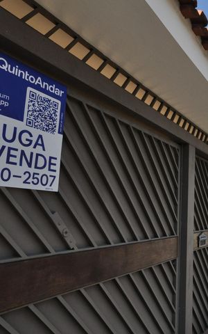 Casa à venda com 220m², 3 quartos e 3 vagasPlaca