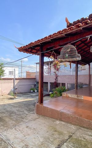 Casa à venda com 210m², 2 quartos e 2 vagas