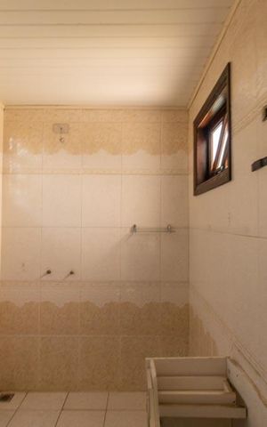 Casa à venda com 270m², 3 quartos e 3 vagas Casa à venda com 270m², 3 quartos e 3 vagasBanheiro Social 2