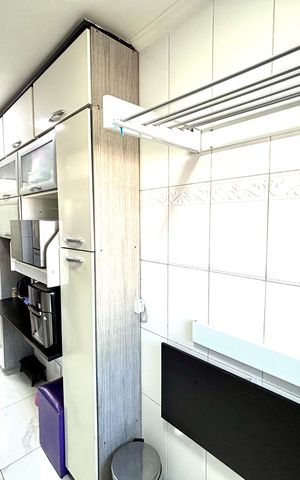 Apartamento à venda com 60m², 3 quartos e 1 vaga Apartamento à venda com 60m², 3 quartos e 1 vagaCozinha - Armários