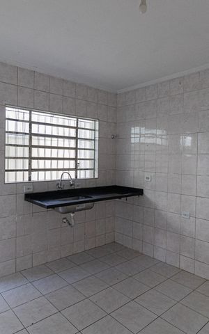 Casa para alugar com 170m², 3 quartos e 3 vagas Casa para alugar com 170m², 3 quartos e 3 vagasCozinha
