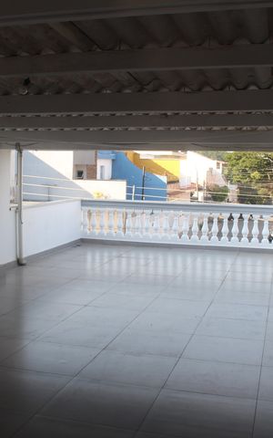 Casa para alugar com 202m², 4 quartos e 2 vagasSacada