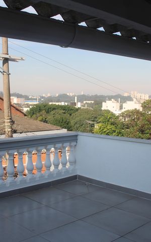 Casa para alugar com 202m², 4 quartos e 2 vagasSacada