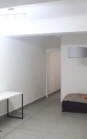 Casa para alugar com 202m², 4 quartos e 2 vagasSala