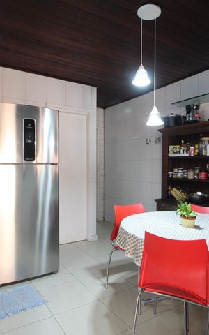 Casa de condomínio à venda com 275m², 5 quartos e 5 vagasCozinha
