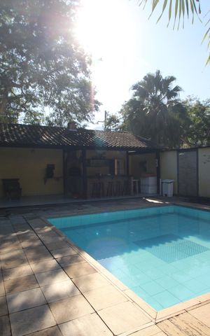 Casa de condomínio à venda com 275m², 5 quartos e 5 vagasÁrea Externa