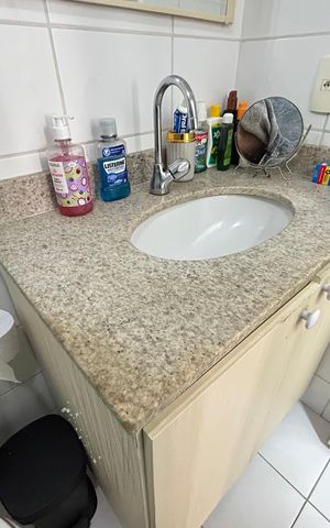 Apartamento à venda com 65m², 2 quartos e 1 vagaBanheiro Social