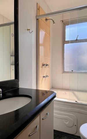 Apartamento para alugar com 210m², 4 quartos e 3 vagasBanheiro da Suíte