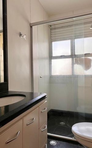 Apartamento para alugar com 210m², 4 quartos e 3 vagasBanheiro da Suíte