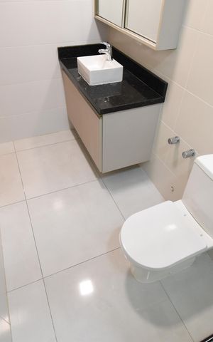 Casa à venda com 200m², 3 quartos e 4 vagasBanheiro 2
