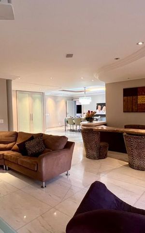 Apartamento à venda com 359m², 4 quartos e 4 vagasSala