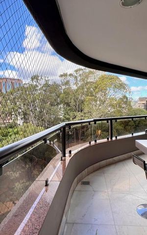 Apartamento à venda com 359m², 4 quartos e 4 vagasVaranda da Sala