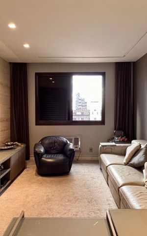 Apartamento à venda com 359m², 4 quartos e 4 vagasSala 2