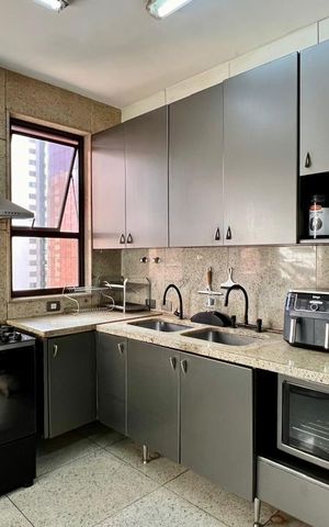 Apartamento à venda com 359m², 4 quartos e 4 vagasCozinha