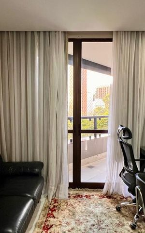 Apartamento à venda com 359m², 4 quartos e 4 vagasEscritório