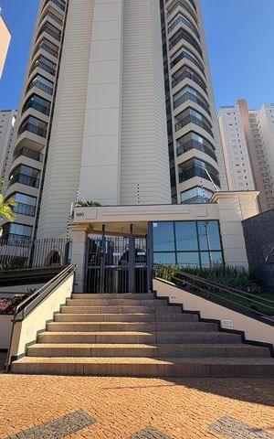 Apartamento para alugar com 340m², 5 quartos e 4 vagasFachada