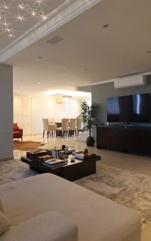 Apartamento para alugar com 340m², 5 quartos e 4 vagasSala
