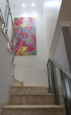 Apartamento para alugar com 340m², 5 quartos e 4 vagasEscada