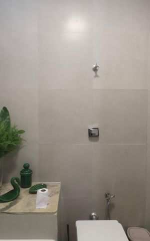 Apartamento para alugar com 161m², 4 quartos e 1 vaga Apartamento para alugar com 161m², 4 quartos e 1 vagaBanheiro Social 2