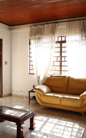 Casa à venda com 110m², 3 quartos e 4 vagasSala