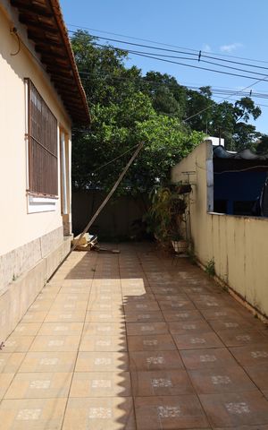 Casa à venda com 110m², 3 quartos e 4 vagasÁrea Externa