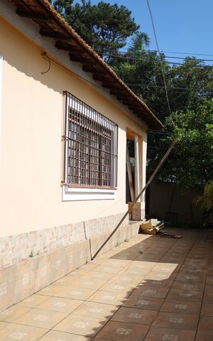 Casa à venda com 110m², 3 quartos e 4 vagasÁrea Externa