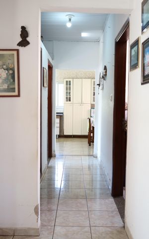Casa à venda com 110m², 3 quartos e 4 vagasCorredor