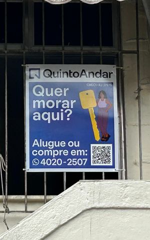 Casa à venda com 200m², 4 quartos e sem vagaFachada + placa