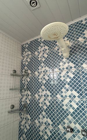 Casa à venda com 200m², 4 quartos e sem vagaBanheiro da Suíte