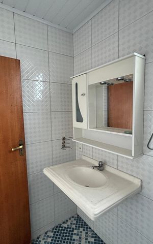 Casa à venda com 200m², 4 quartos e sem vagaBanheiro da Suíte