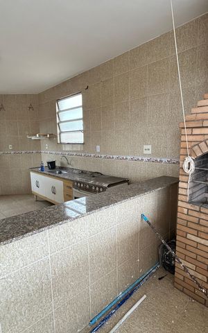 Casa à venda com 200m², 4 quartos e sem vagaChurrasqueira