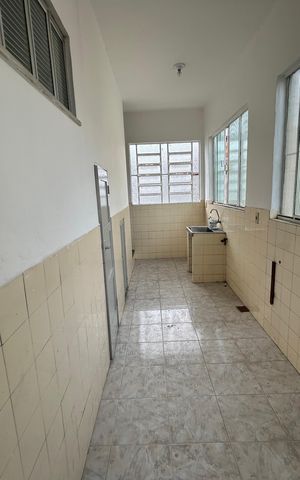 Casa à venda com 200m², 4 quartos e sem vagaÁrea de Serviço