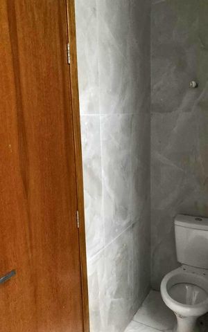 Casa à venda com 80m², 2 quartos e 1 vaga Casa à venda com 80m², 2 quartos e 1 vagaBanheiro