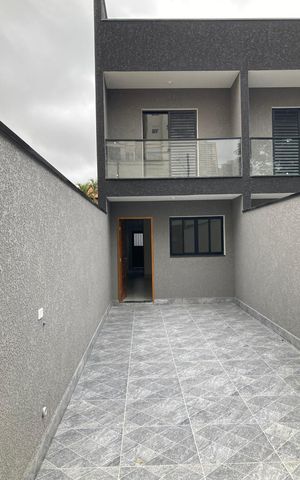 Casa à venda com 80m², 2 quartos e 1 vaga Casa à venda com 80m², 2 quartos e 1 vagaÁrea externa