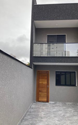 Casa à venda com 80m², 2 quartos e 1 vaga Casa à venda com 80m², 2 quartos e 1 vagaÁrea externa