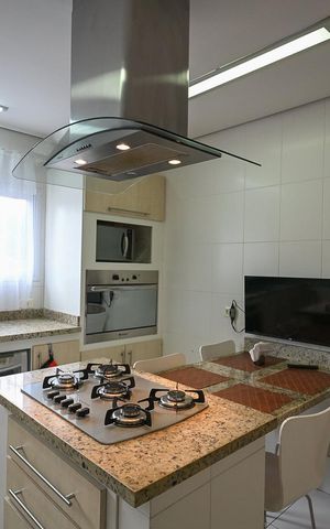 Casa à venda com 480m², 5 quartos e 5 vagasCozinha