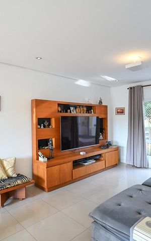 Casa à venda com 480m², 5 quartos e 5 vagasSala