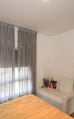 Casa à venda com 480m², 5 quartos e 5 vagasSuíte 1