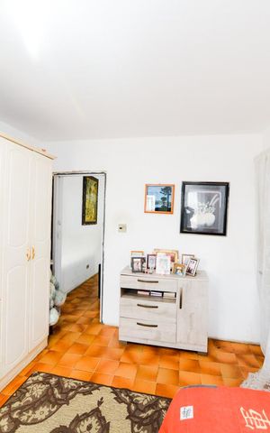 Casa à venda com 230m², 2 quartos e 1 vagaQuarto 1 - Casa 2