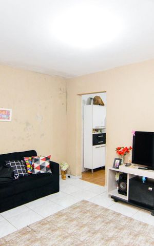 Casa à venda com 230m², 2 quartos e 1 vagaSala