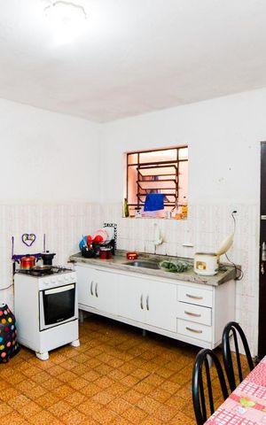 Casa à venda com 230m², 2 quartos e 1 vagaCozinha