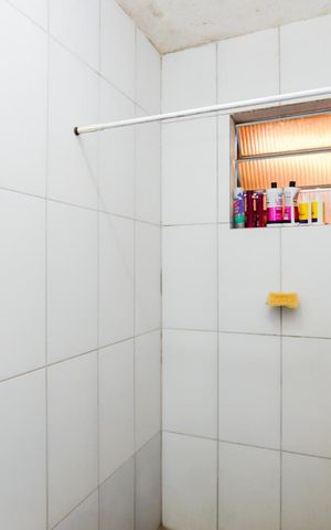 Casa à venda com 230m², 2 quartos e 1 vagaBanheiro