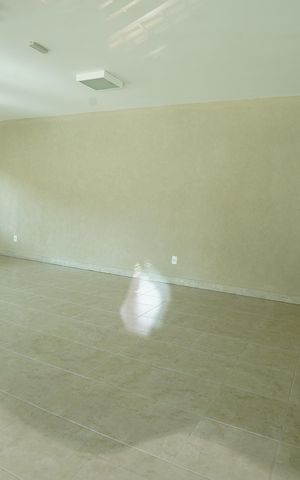 Casa de condomínio à venda com 193m², 4 quartos e 2 vagas