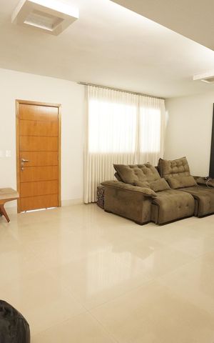 Casa de condomínio à venda com 193m², 4 quartos e 2 vagas