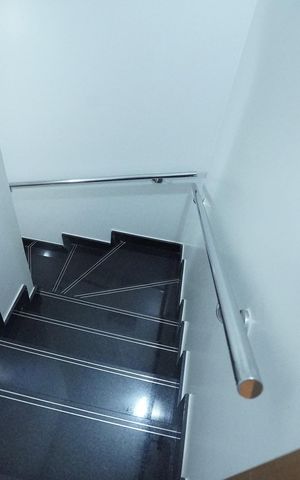 Casa de condomínio à venda com 193m², 4 quartos e 2 vagas